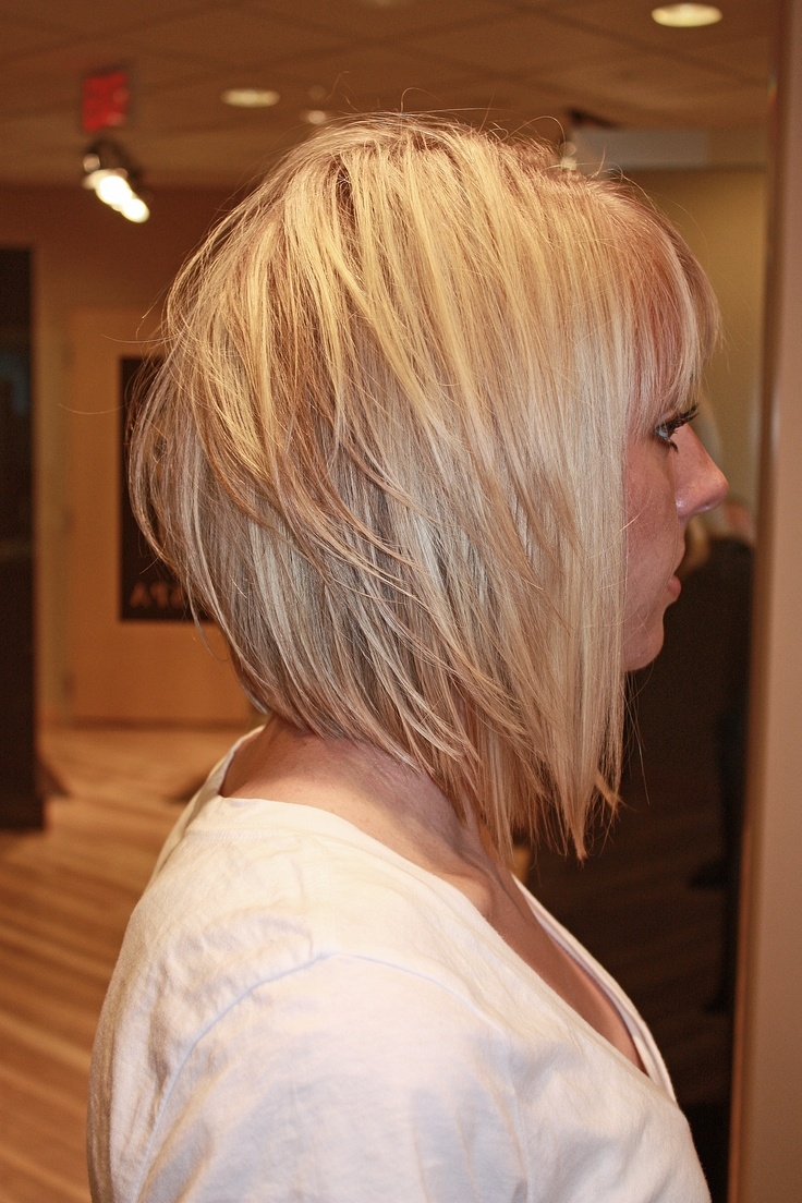 Стрижка Боб удлинённый градуированный