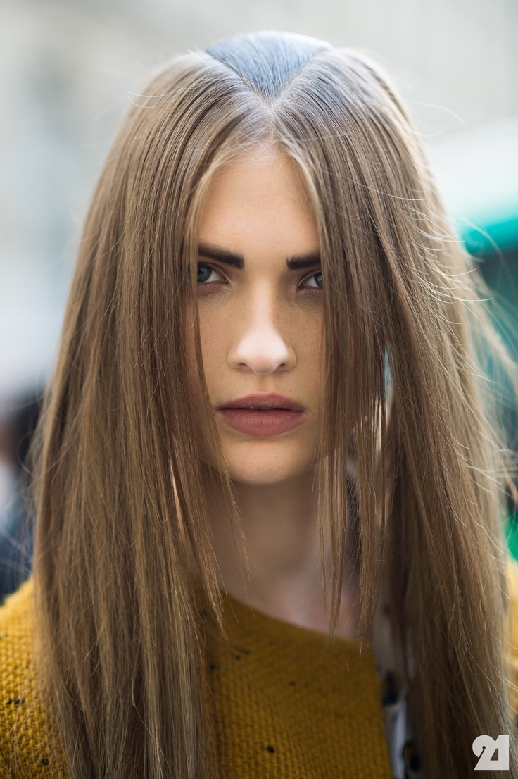 Темно русые волосы