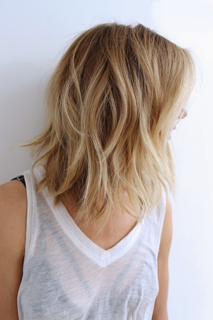 Калифорнийское мелирование на русые короткие волосы