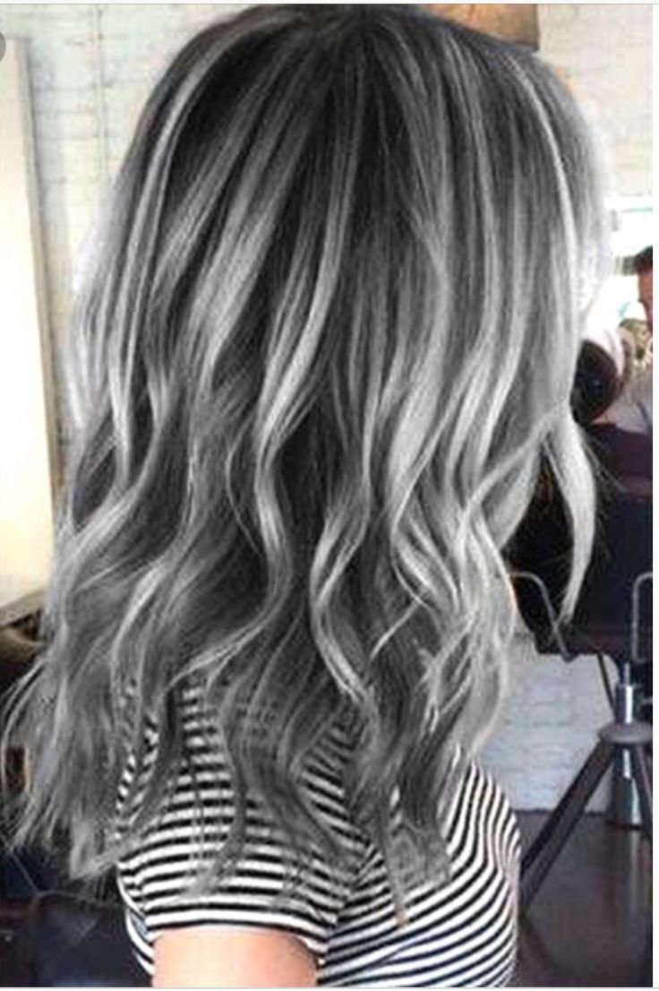 Пепельный цвет с мелированием