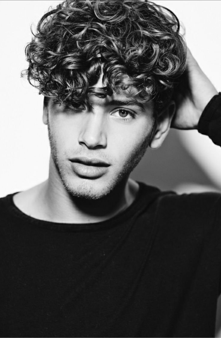 Кудрявые прически мужские