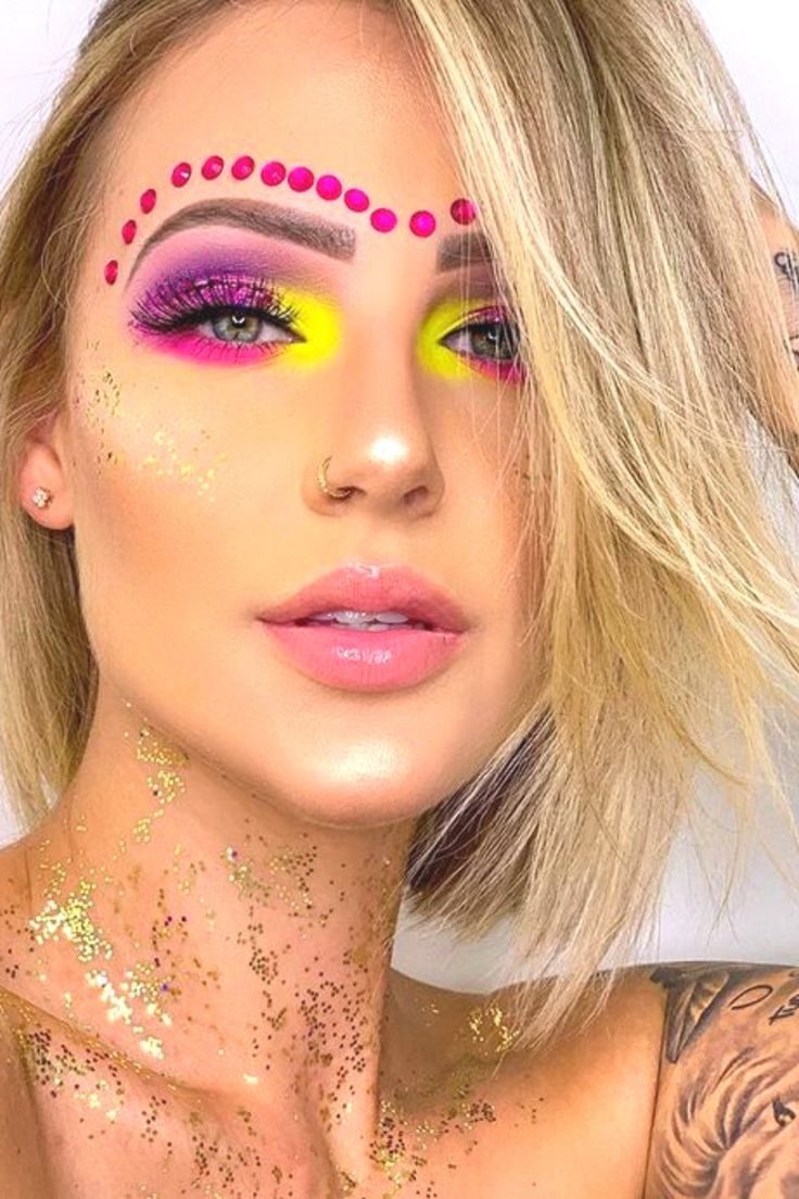Яркий неоновый макияж