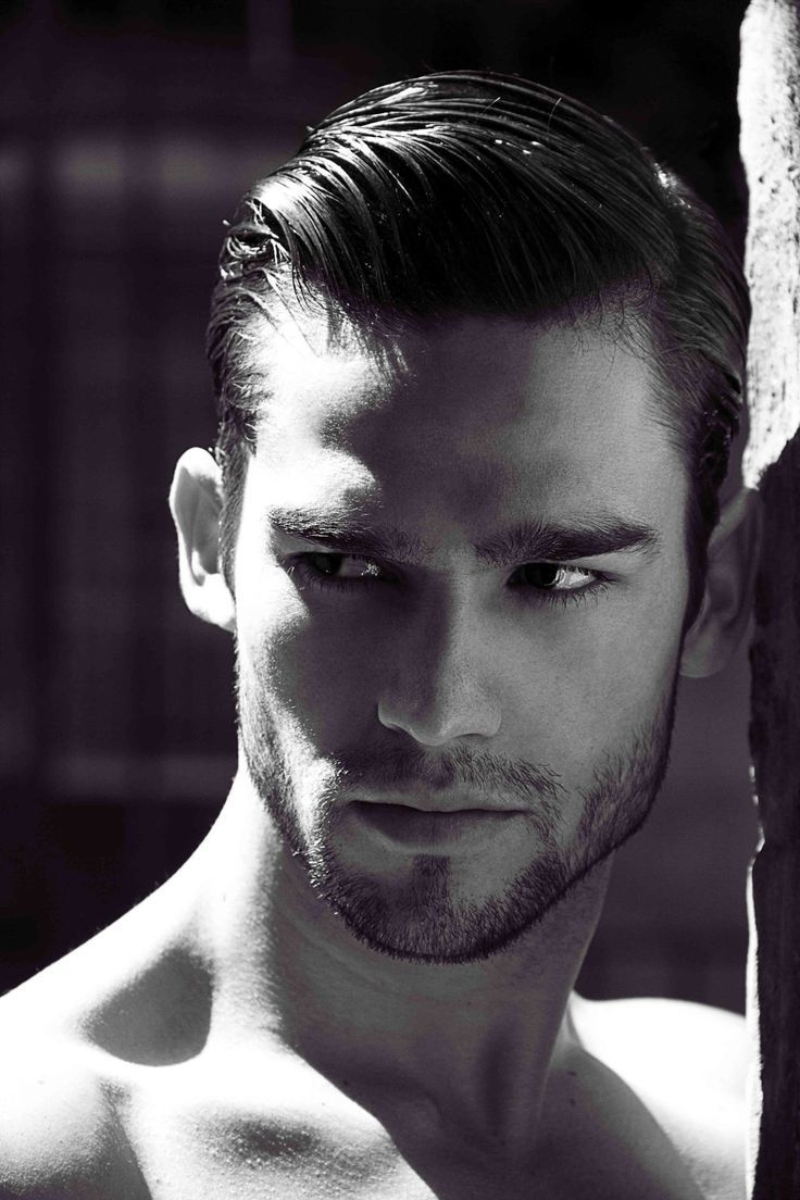 Брутальный мужчина