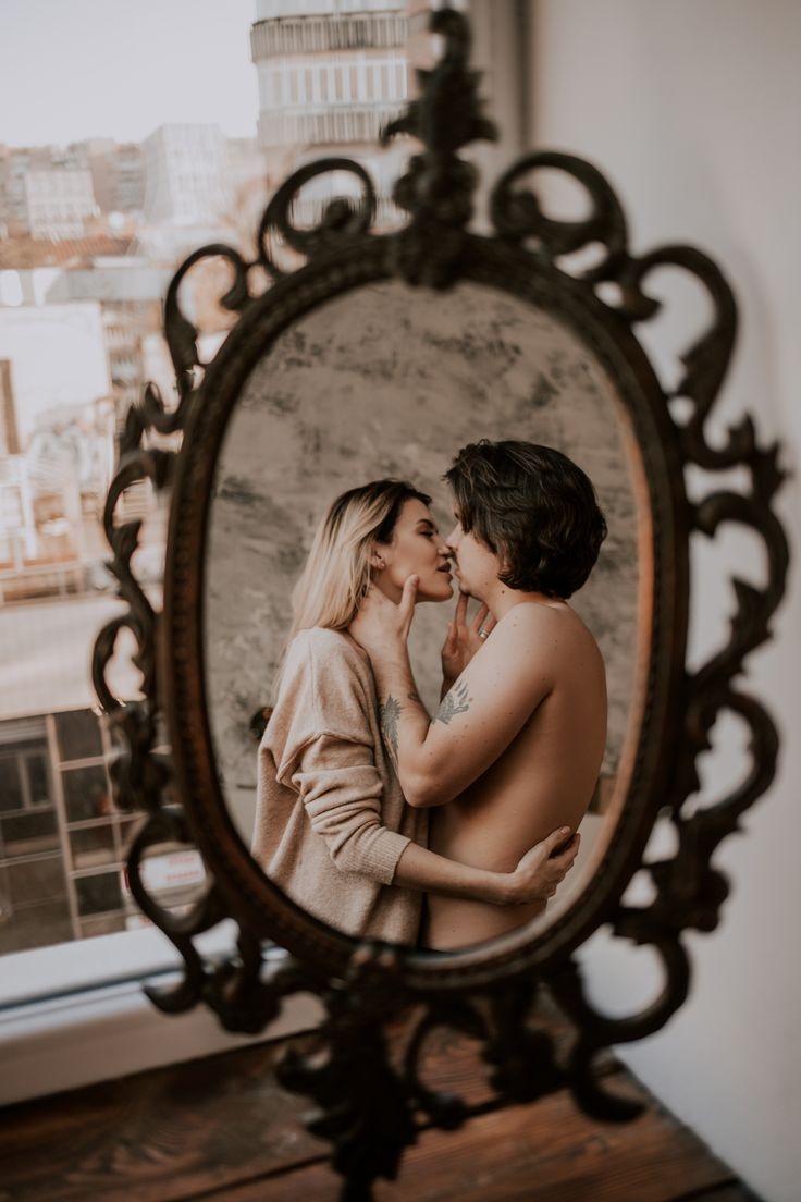 Поцелуй с зеркалом