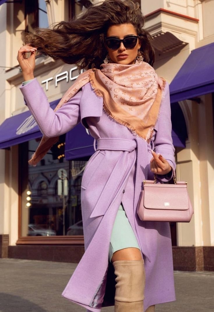 Лавандовое пальто