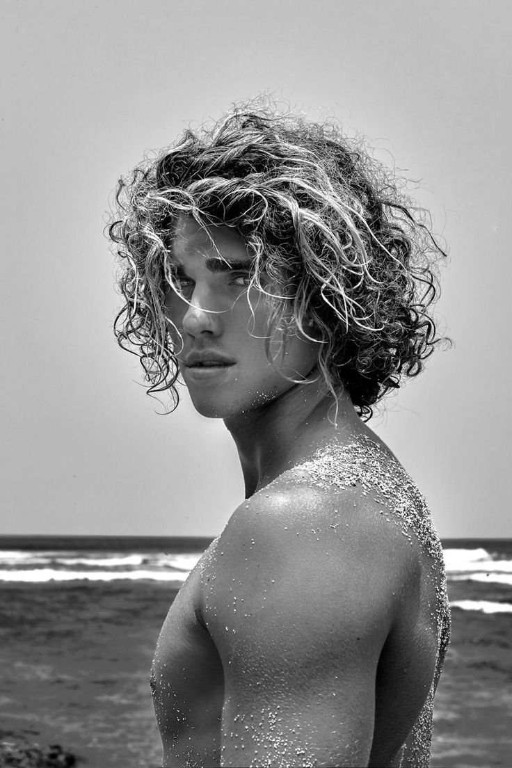 Джей Альварес