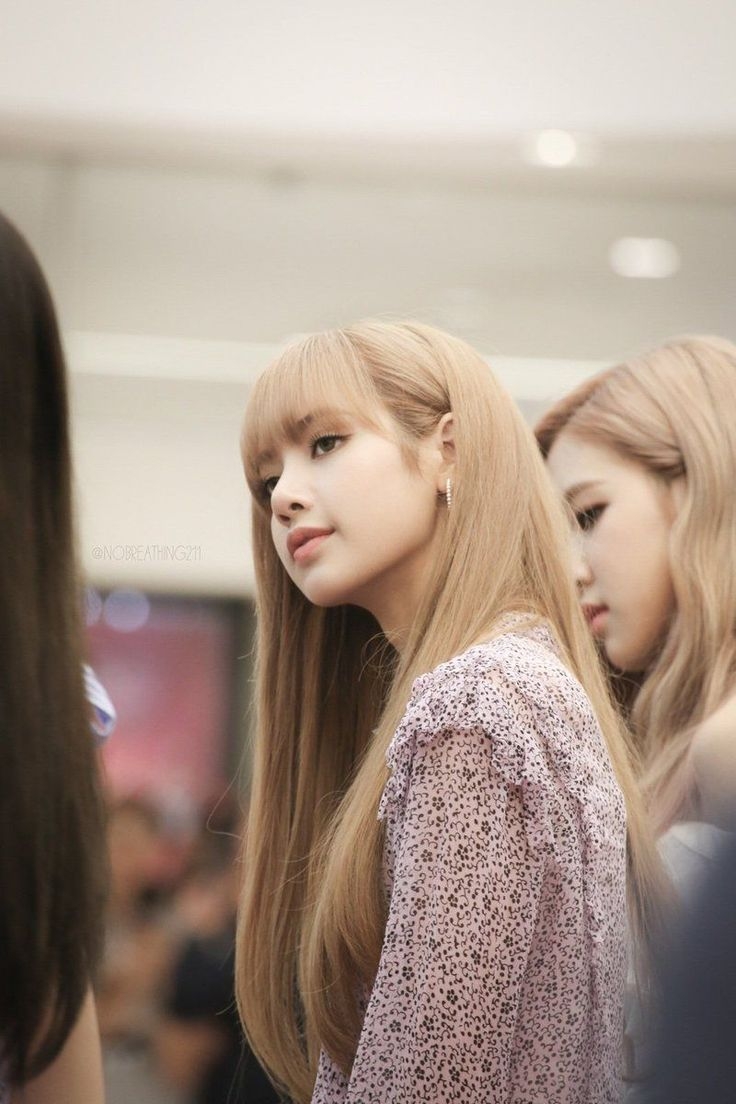 BLACKPINK Лалиса Манобан