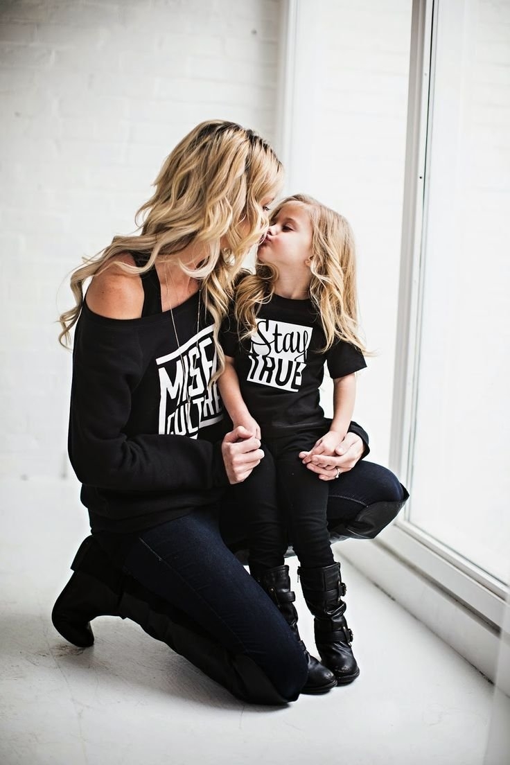 Стильные мама и дочка