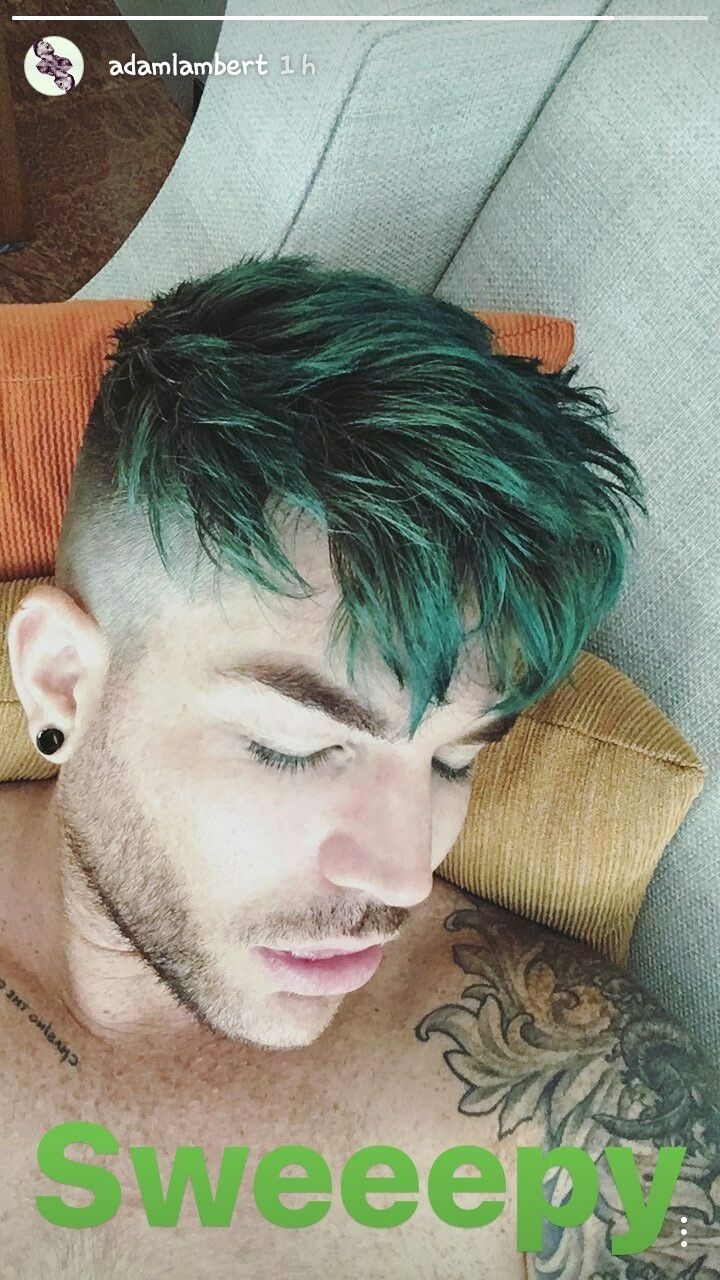 Зеленые волосы мужские