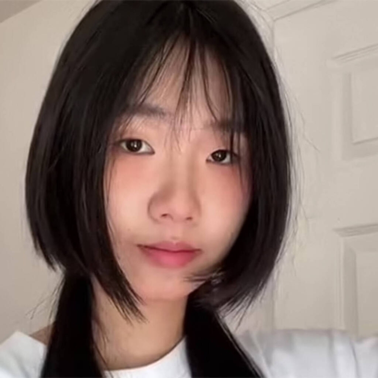 Прическа медуза стрижка 2022