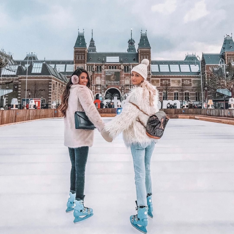 Зимняя фотосессия на катке