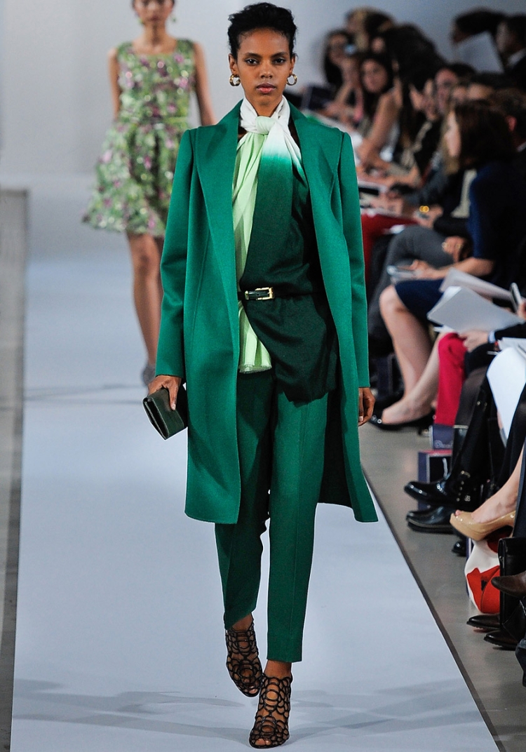 Оскар де ла рента показ Изумрудное