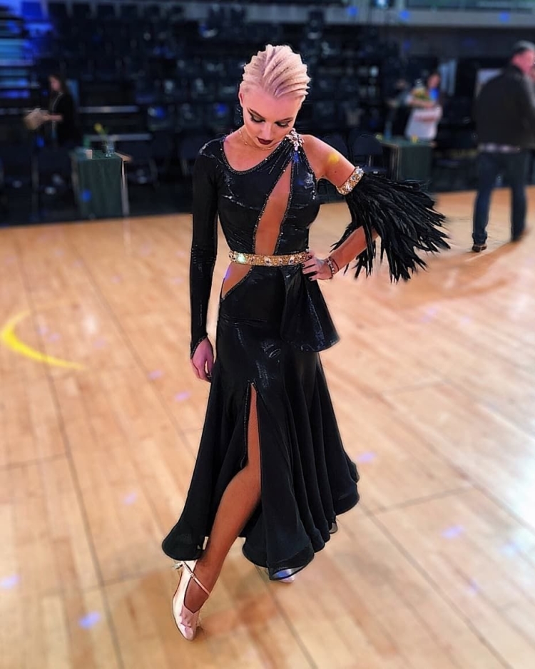 Махинова Полина бальные танцы