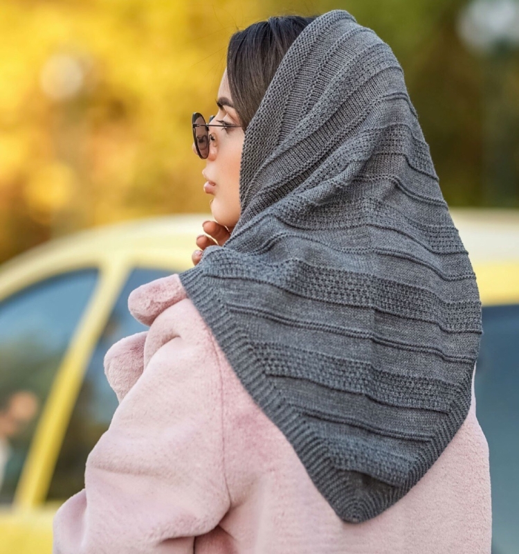 Вязаная косынка