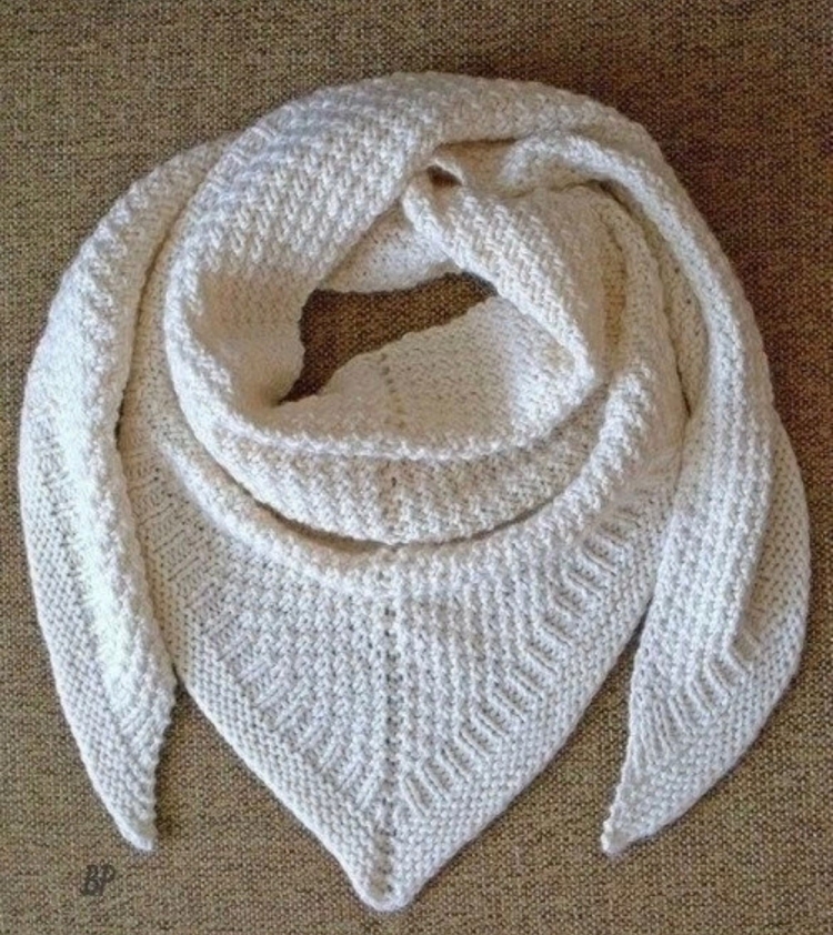 Шейный платок спицами