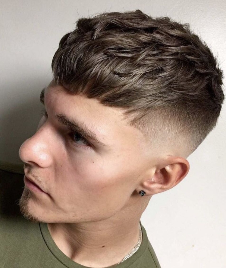 Мужские стрижки с большими ушами