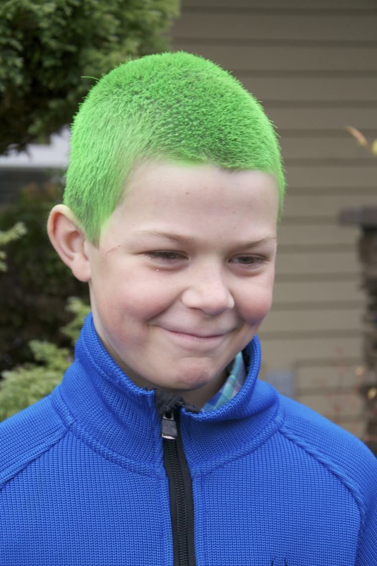 Крашеные прически для мальчиков