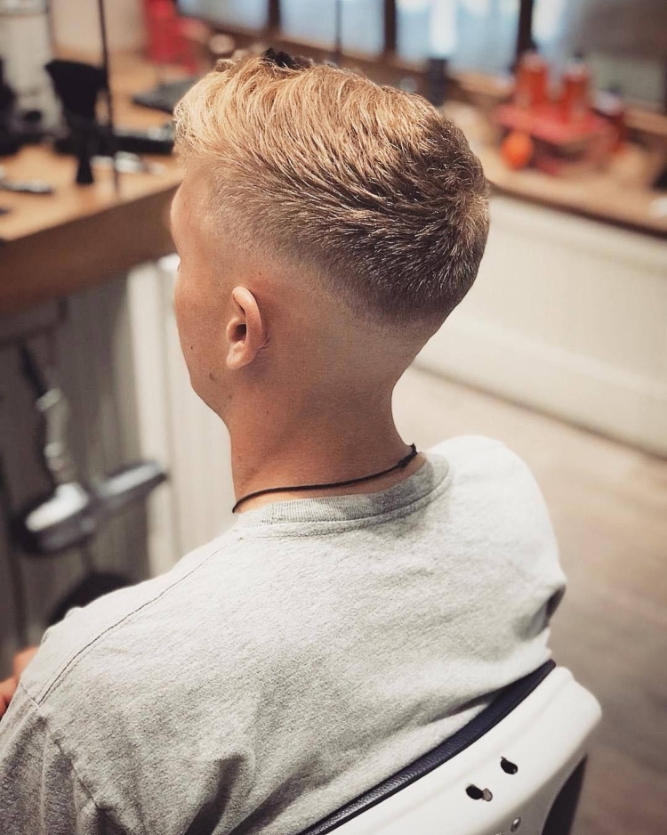 Фейд полубокс подростков