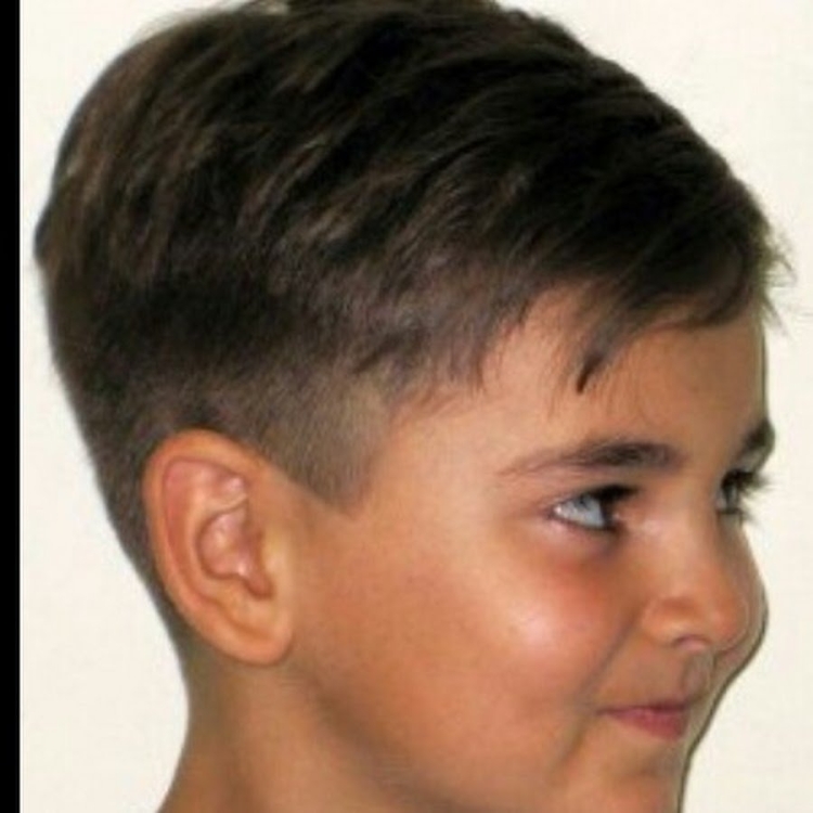 Стрижка полубокс для мальчика 10 лет