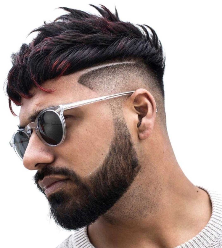 Креативная прическа мужская в очках