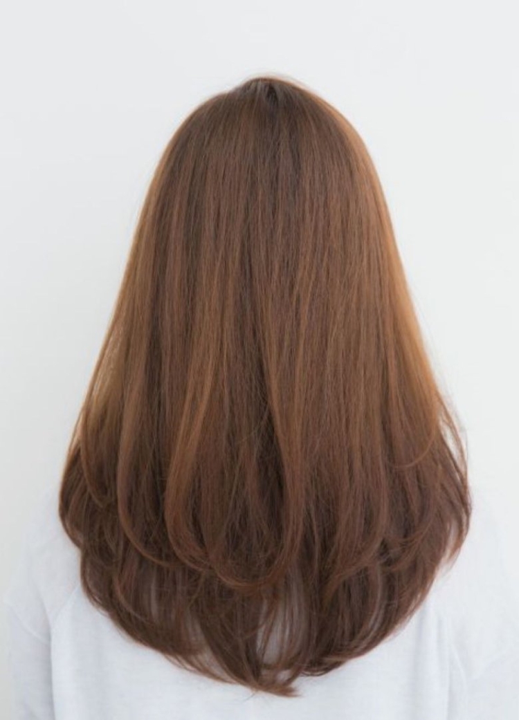 Стрижка полукругом на средние волосы