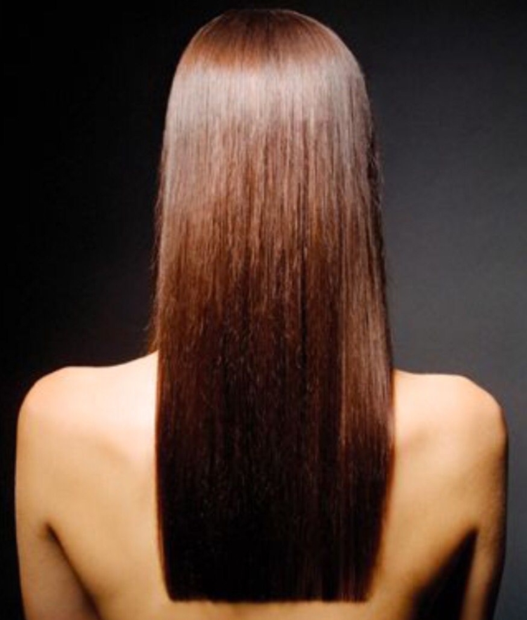 Ровная стрижка на длинные волосы