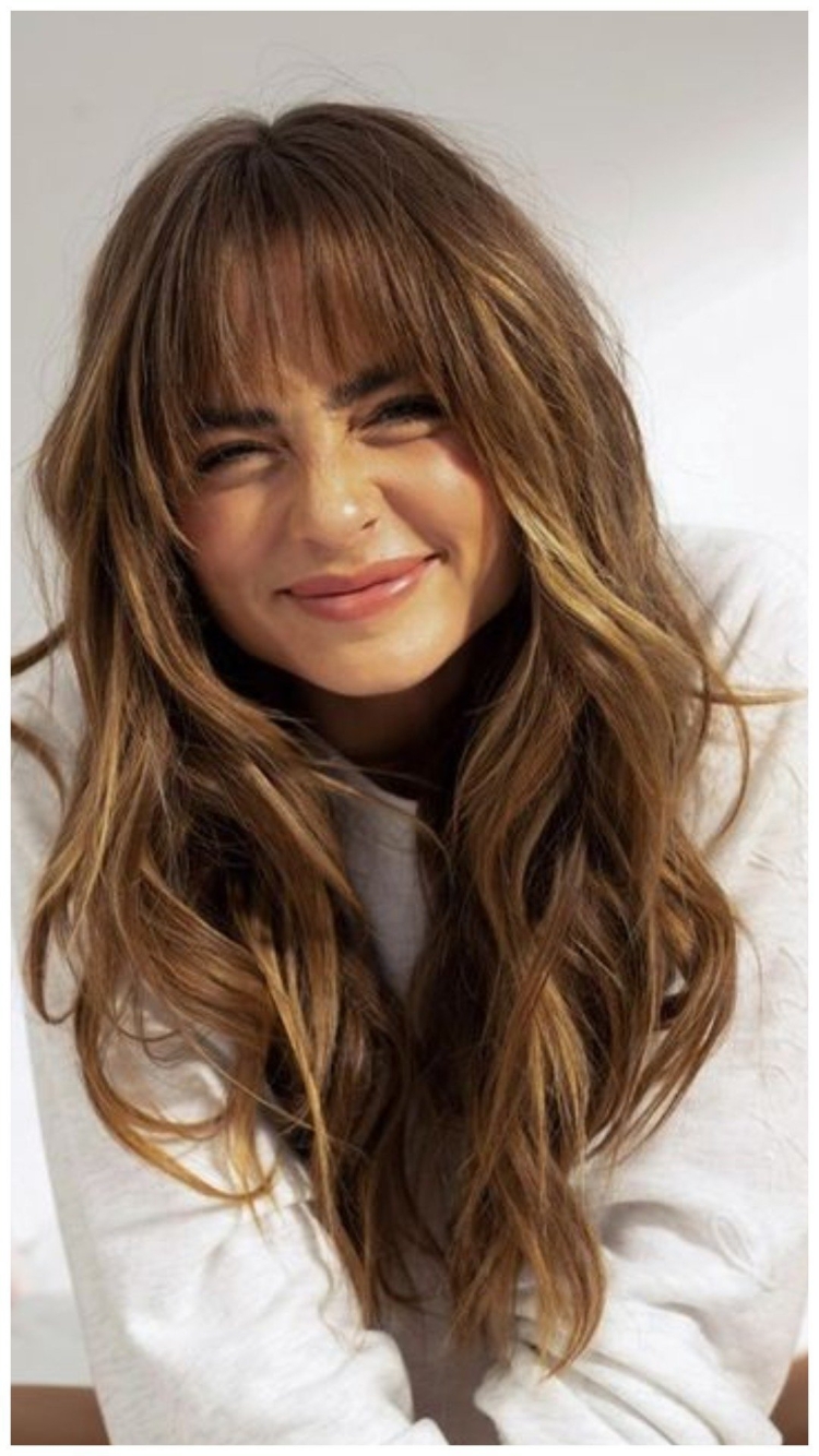 Длинная чёлка на длинные волосы