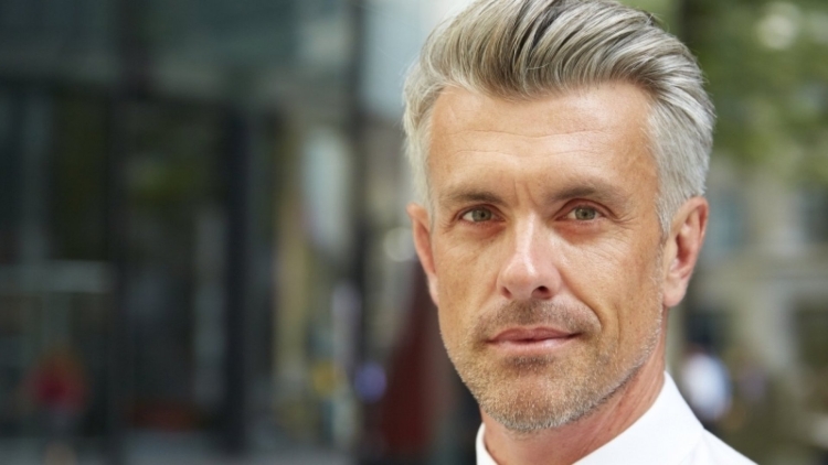 Мужские стрижки для седых волос