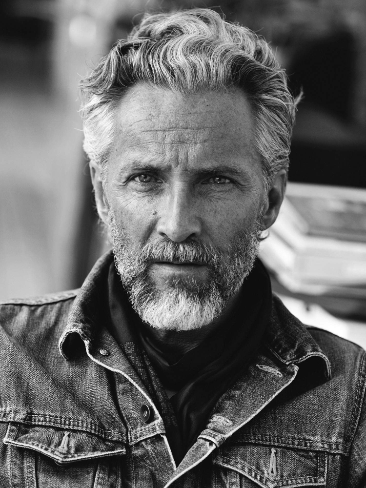 Мужчина в возрасте