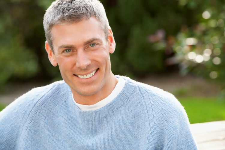 Мужчина среднего возраста