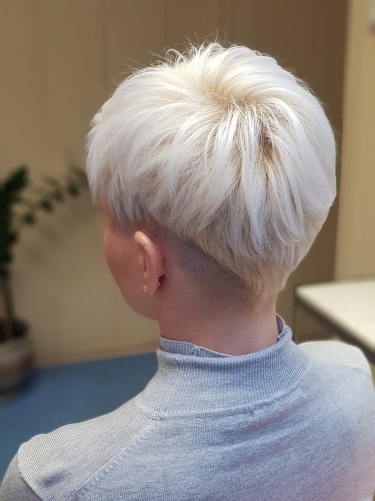 Пикси вид сзади