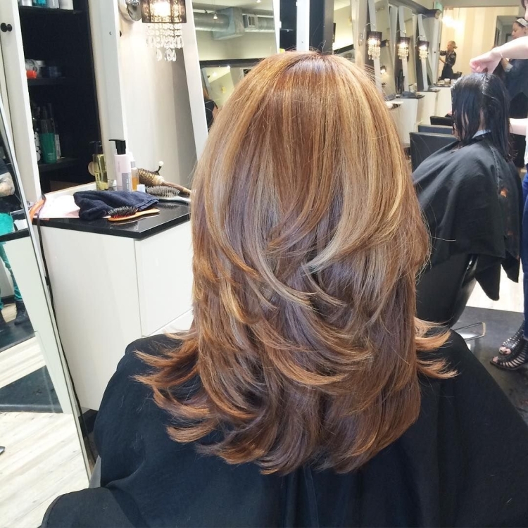 Стрижка Каскад на длинные белояж