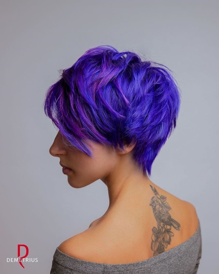 Красивое цветное окрашивание на короткие волосы