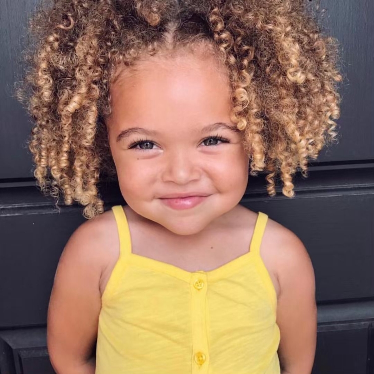 Причёски детям с кучеряшками