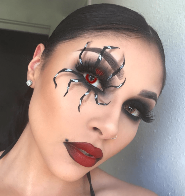 Макияж на Хэллоуин для девушек яркий