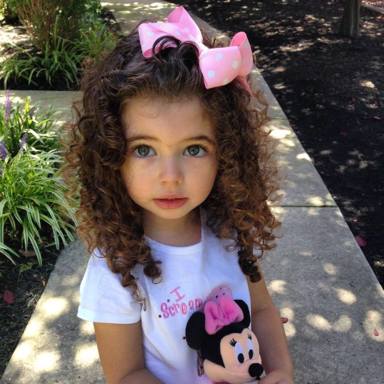 Прически для кудрявых девочек 3 лет