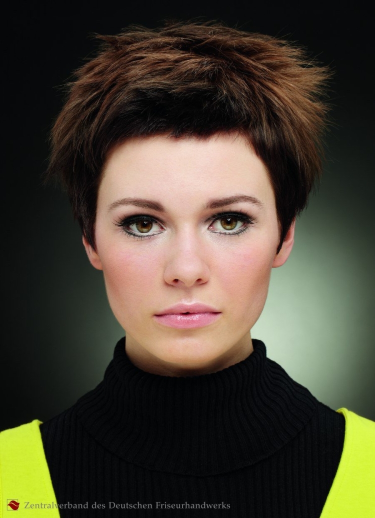 Стрижки Гарсон Гаврош каприз