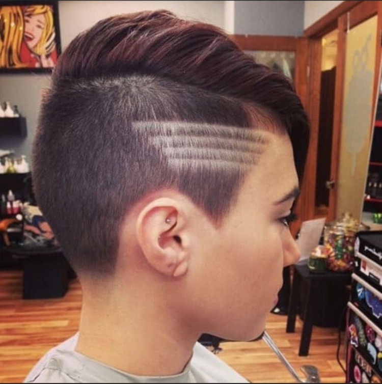 Детские стрижки с полосками