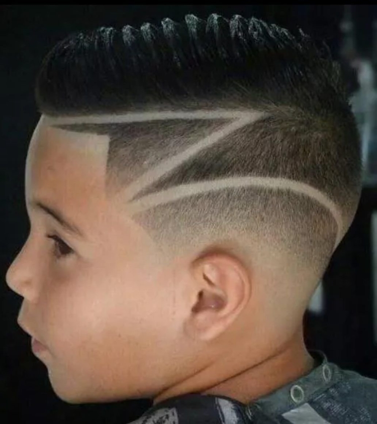 Детские стрижки с узорами