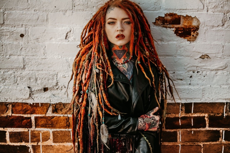 Икелине Станге дреды