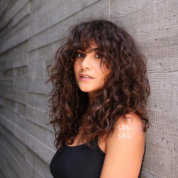 Челка на кудрявые волосы