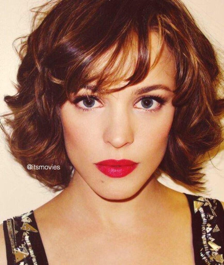 Рэйчел Макадамс с челкой