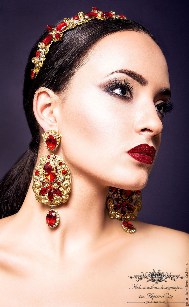 Украшения в испанском стиле