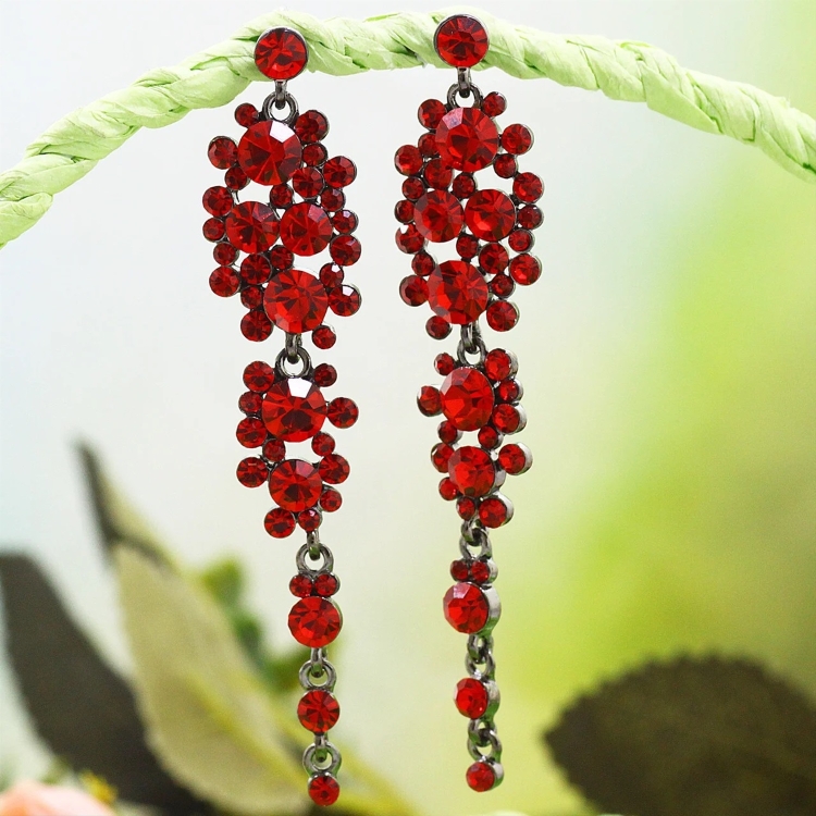 Красные серьги бижутерия
