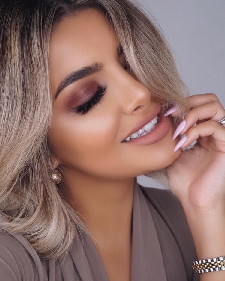 Макияж для смуглых блондинок