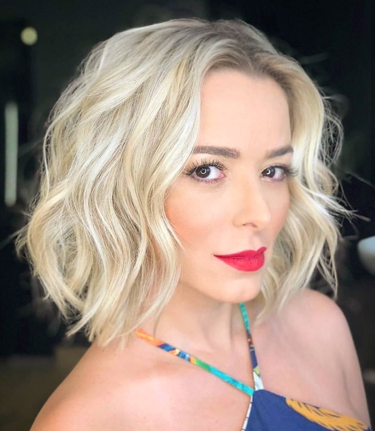 Карэ удлиненное каре Локоны