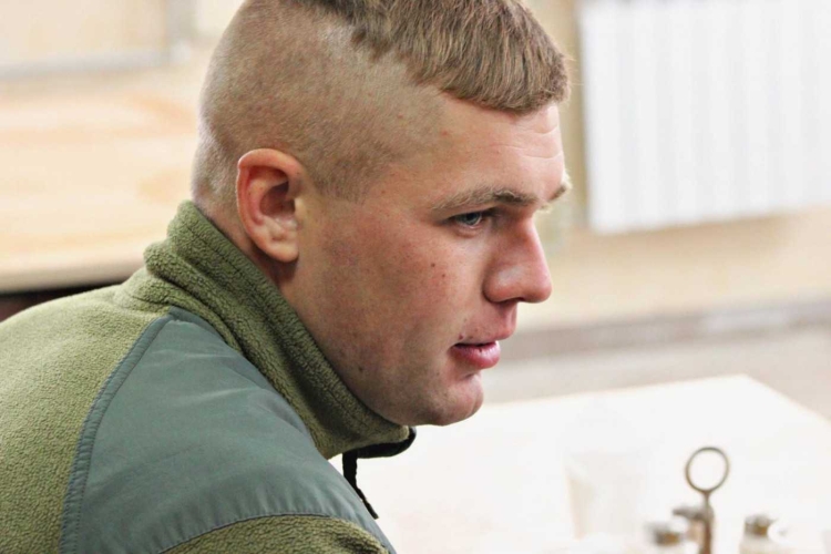 Армейский полубокс милитари стрижка