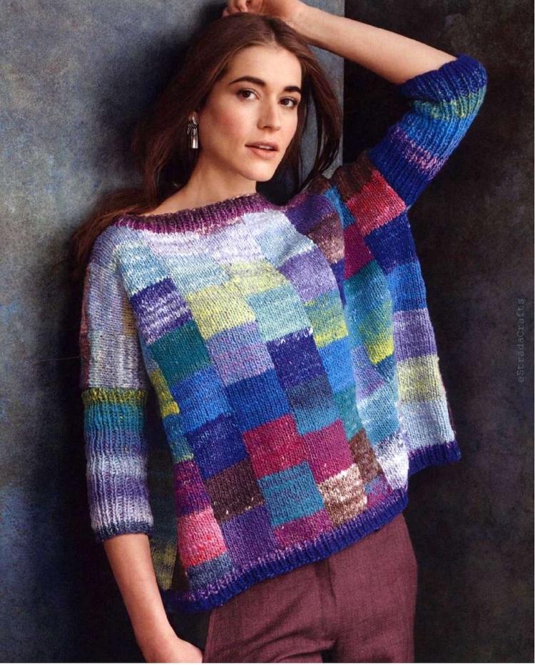 Разноцветные вязаные кофты