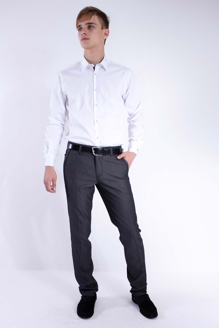 Белая рубашка черные брюки