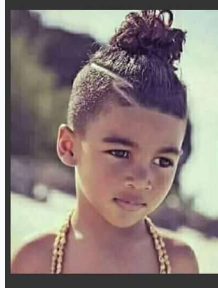 Модная прическа для подростка девочки